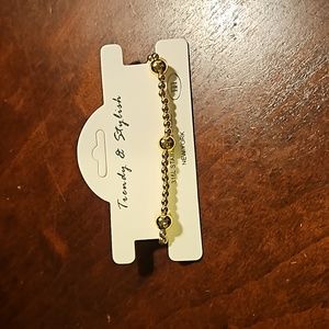 Trendy gold colored beaded bracelet NWT